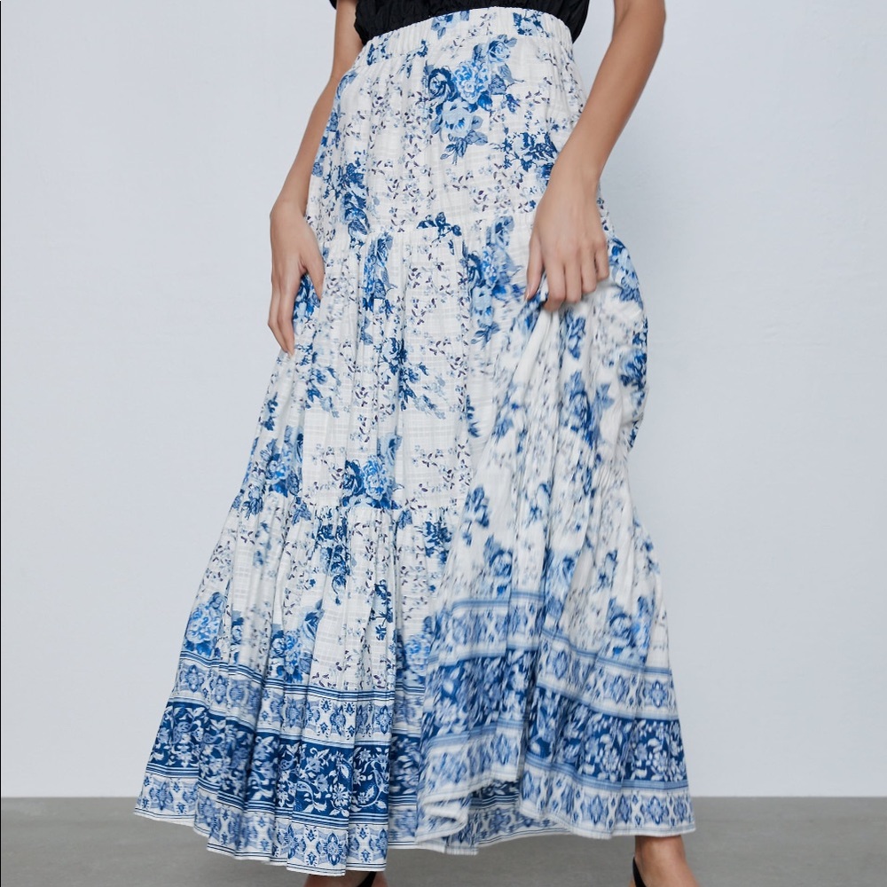 Zara floral skirt